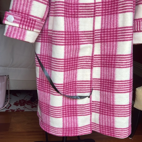 Pink plaid coat - Picture 5 of 7